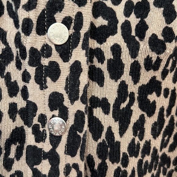 Dana Buchman Animal Print Button Front Short Lightweight Cardigan Sz XL - Picture 7 of 7